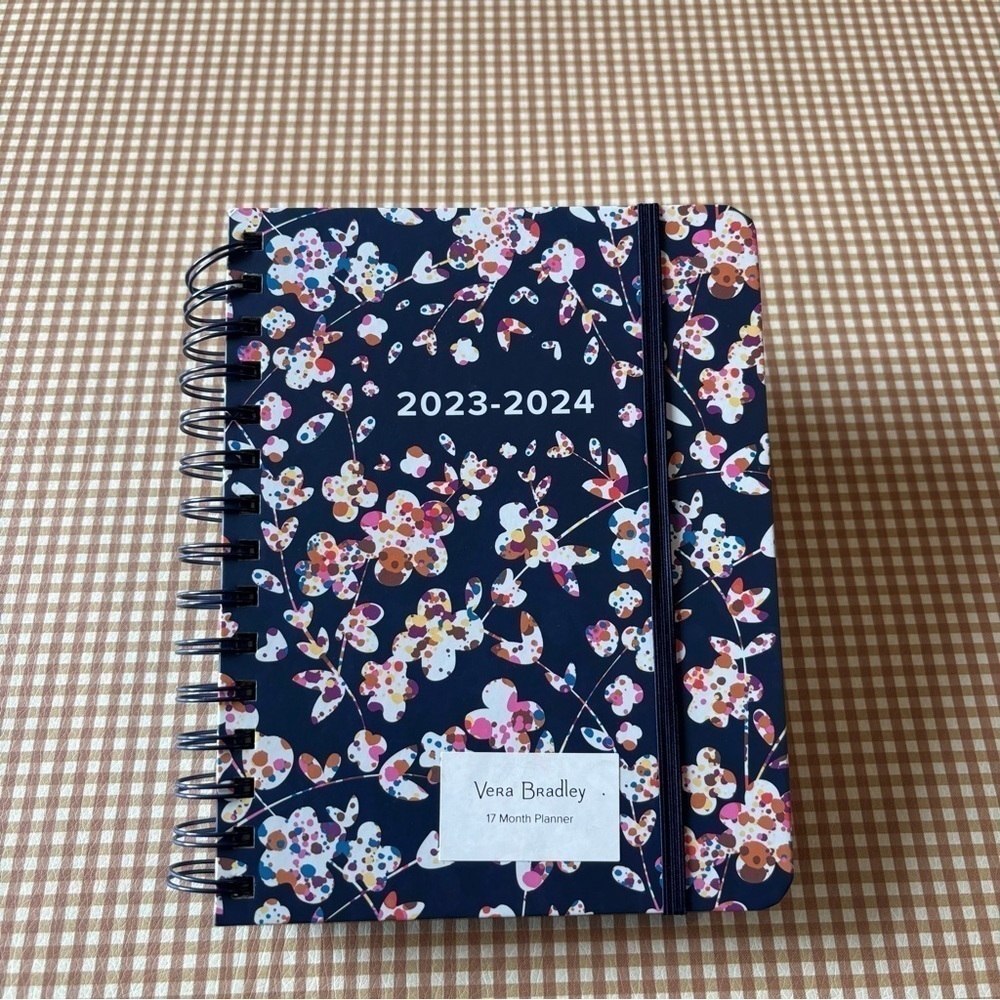 Vera Bradley‎ Floral notebook agenda 17 month planner 2023-2024. NEW